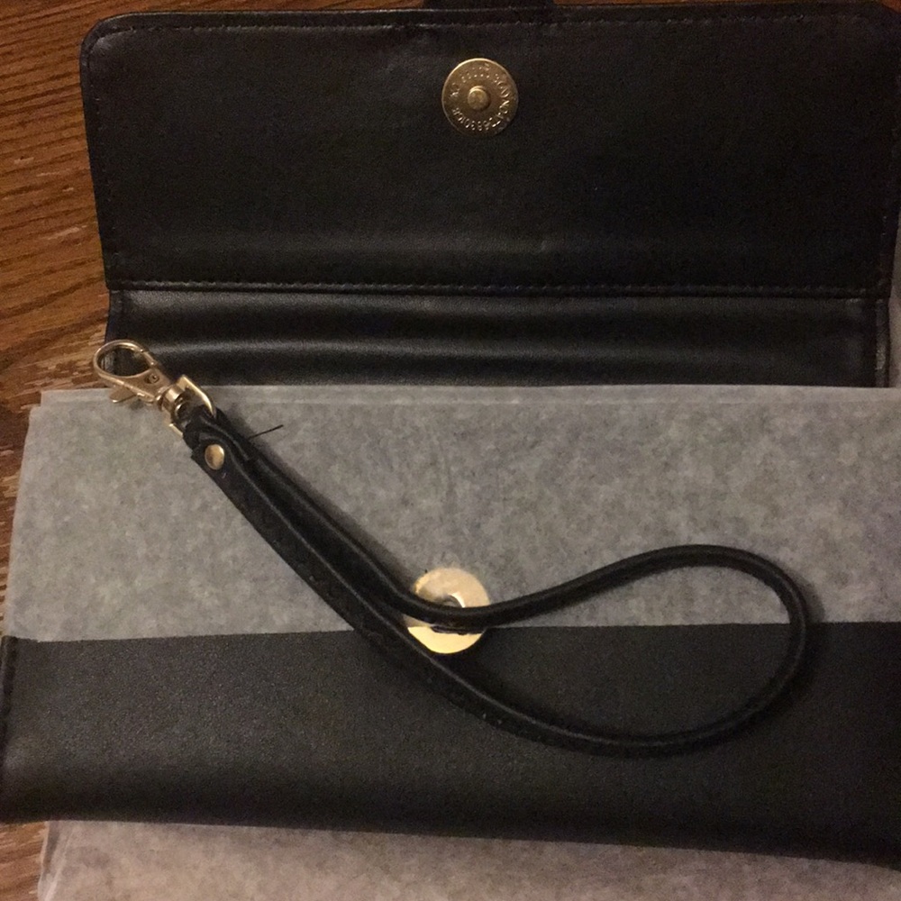 🛍️# 792 Magnetic Flap Closure - Picture 2 of 5